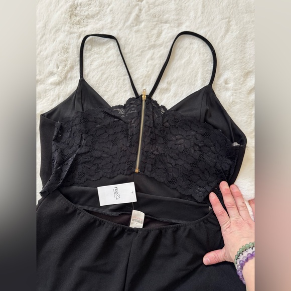 NWT Rue 21 Black lace jumpsuit - Picture 8 of 9